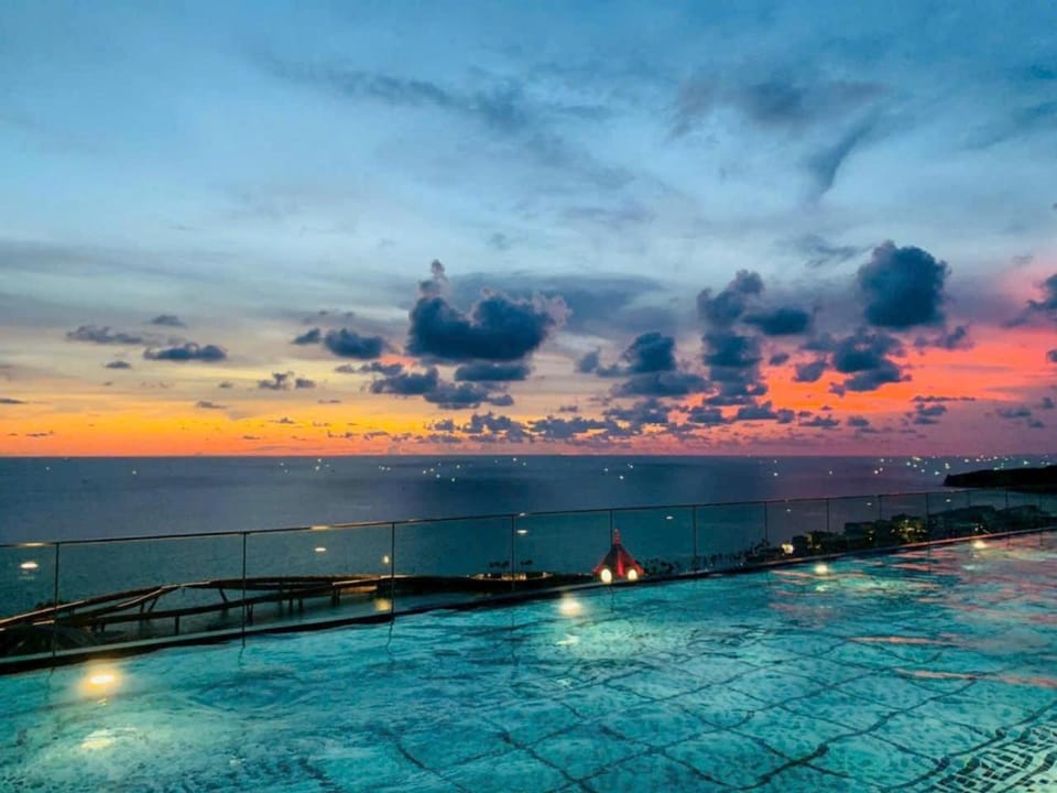 Natural landscape, Pool view, Sea view, Swimming pool, Sunrise, Sunset, sunbed