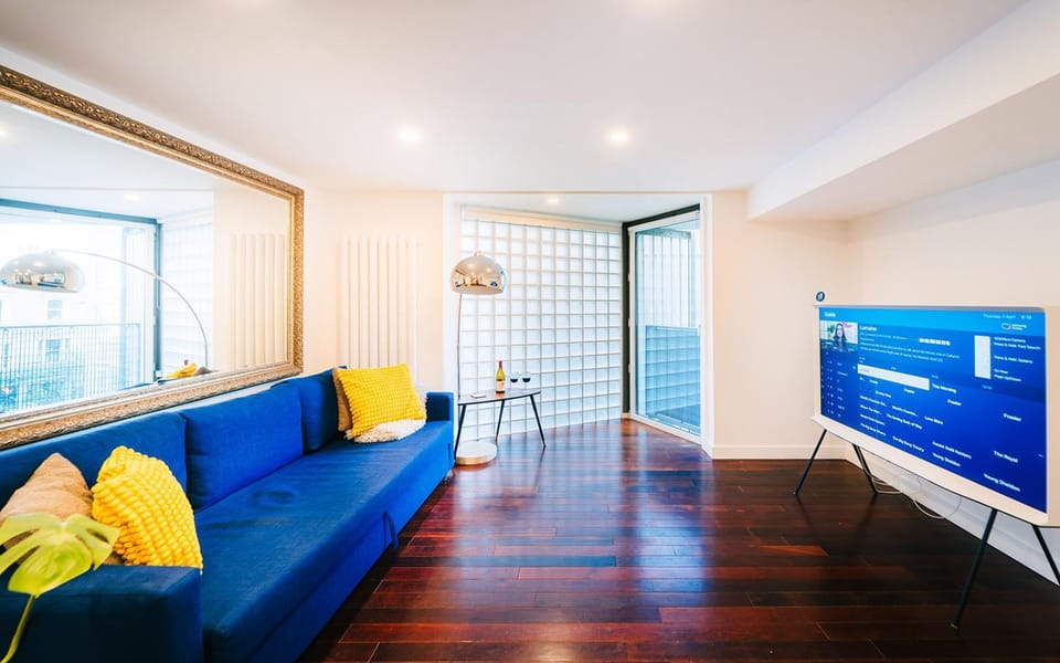 TV and multimedia, Living room, Seating area
