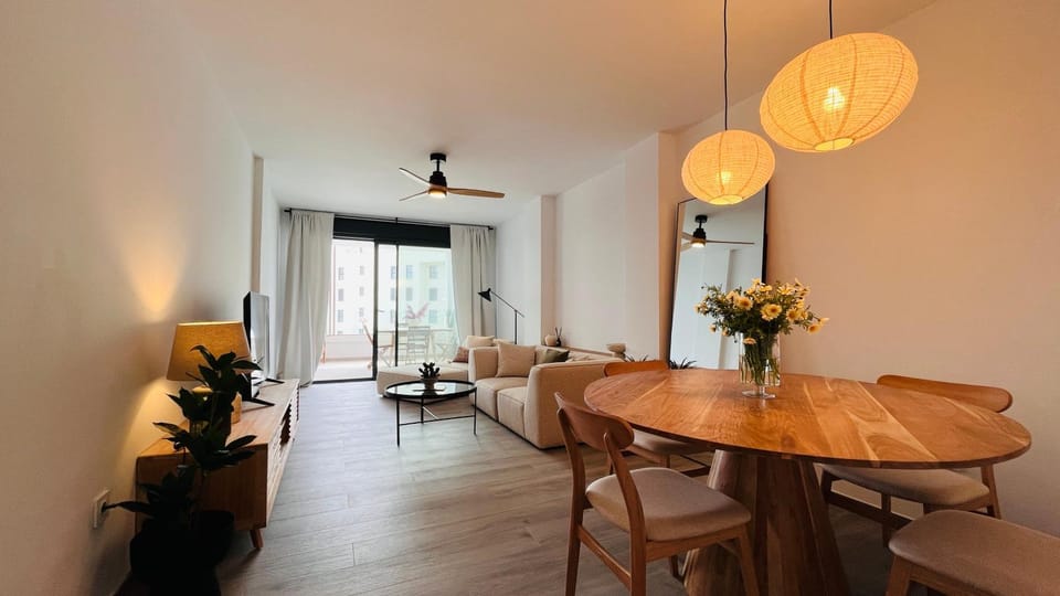 Living room, Seating area, Dining area