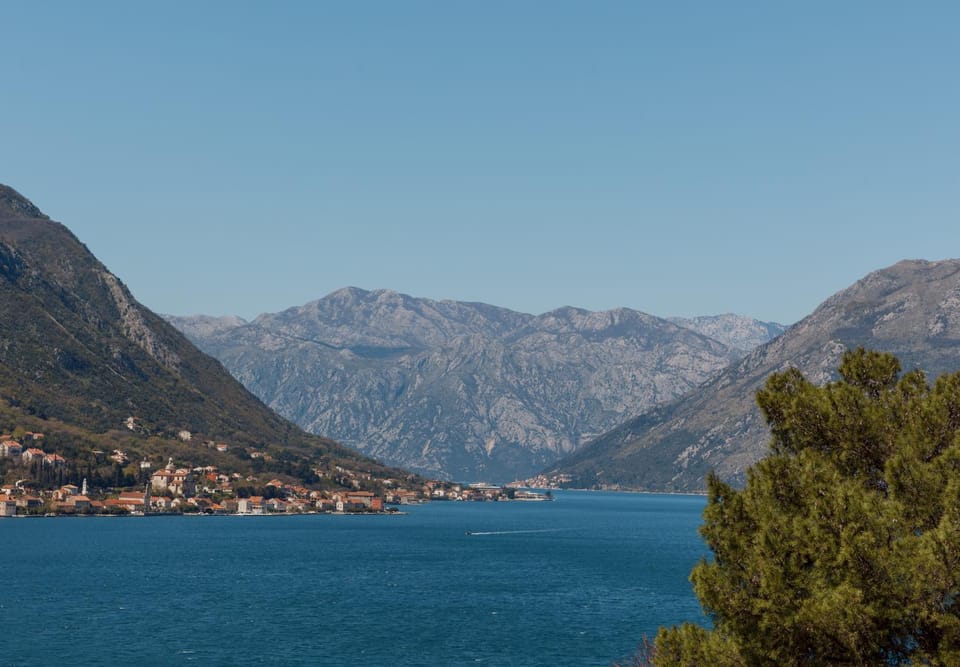 Azure Horizon Retreat Apartment in Dobrota