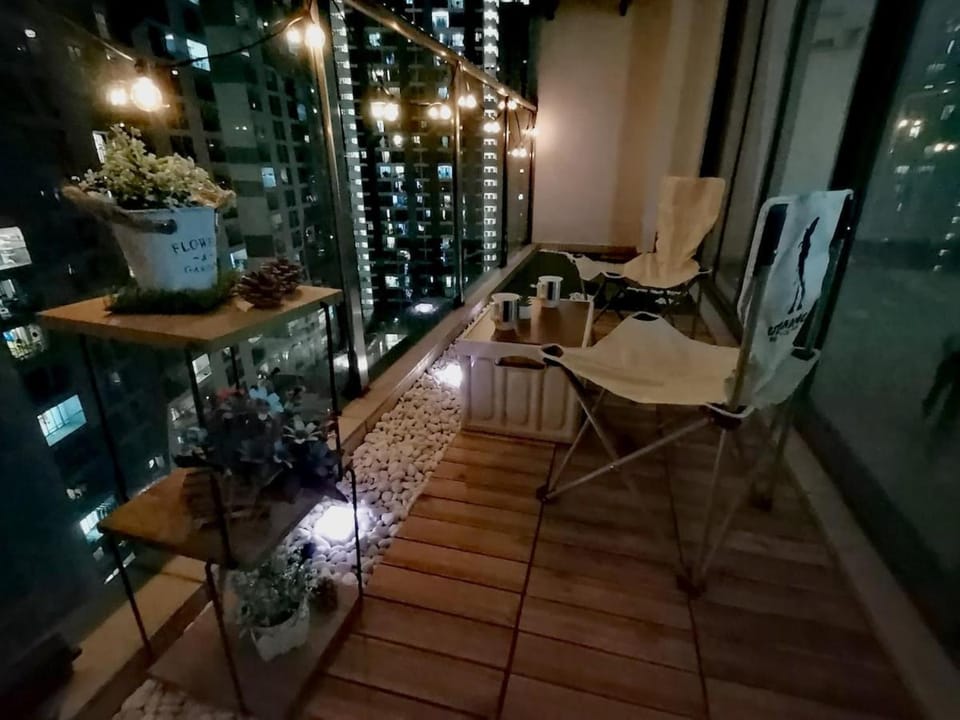 Night, Balcony/Terrace
