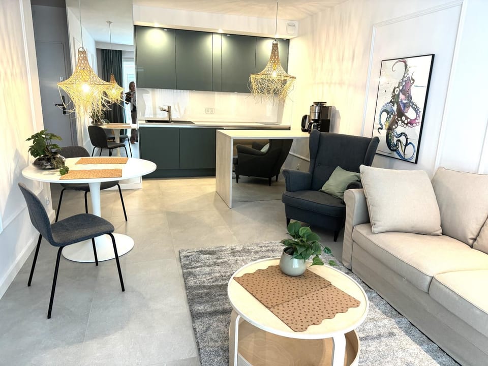 PODCZELE, KOŁOBRZEG Apartament dwupokojowy z garażem podziemnym Apartment in West Pomeranian Voivodeship, Poland