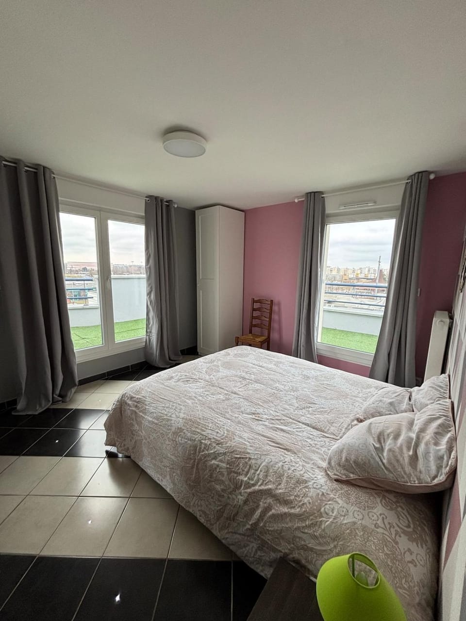 Attique avec terrasse - Zénith & centre-ville Apartment in Eckbolsheim