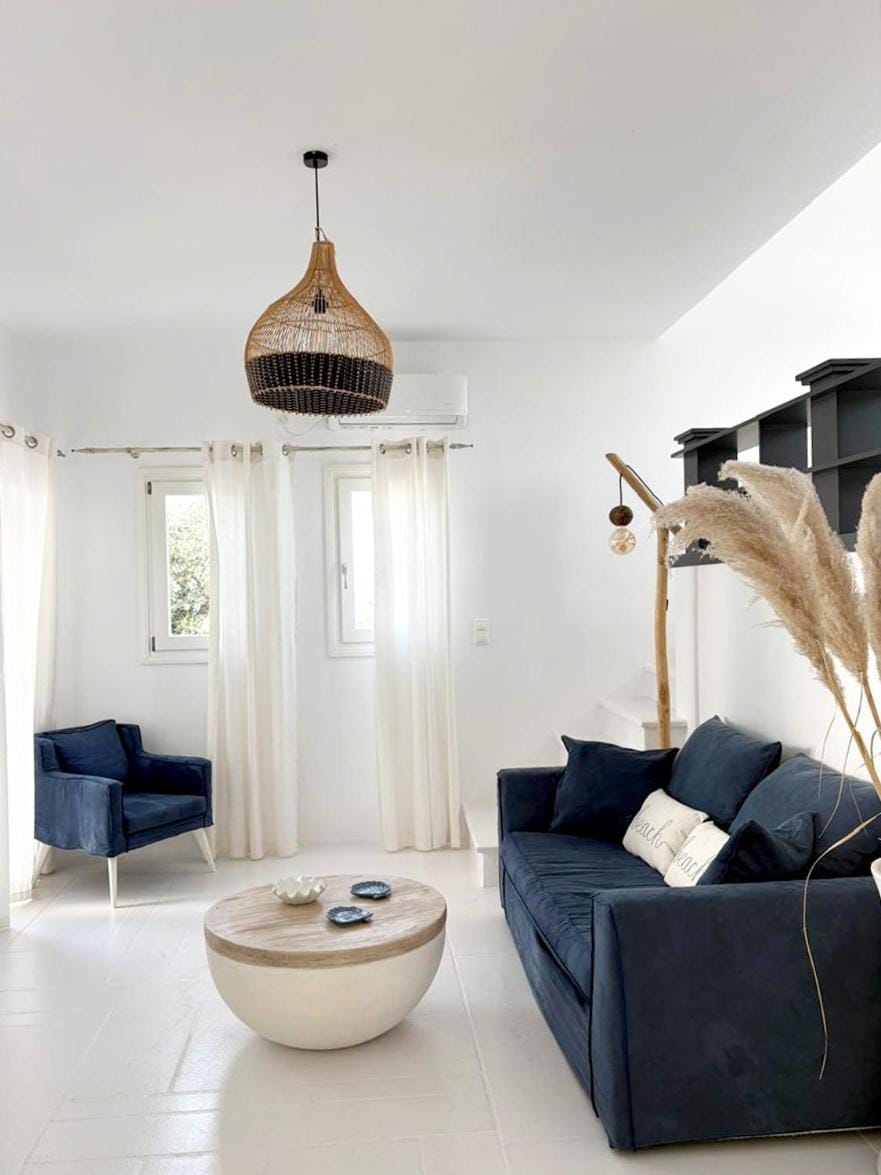 Villa Zeos - Cycladic house close to the beach Villa in Paros, Greece