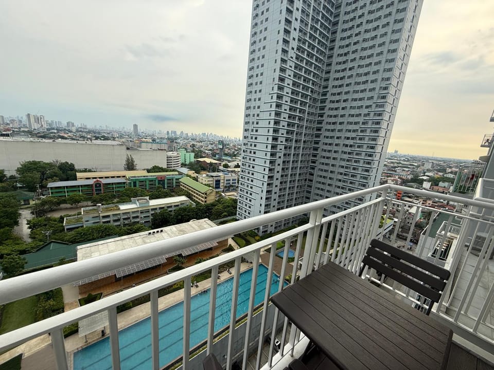 Balcony/Terrace, Pool view, Swimming pool