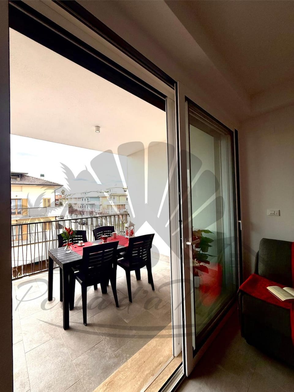 Patio, Day, TV and multimedia, Balcony/Terrace, Living room, Seating area, Dining area