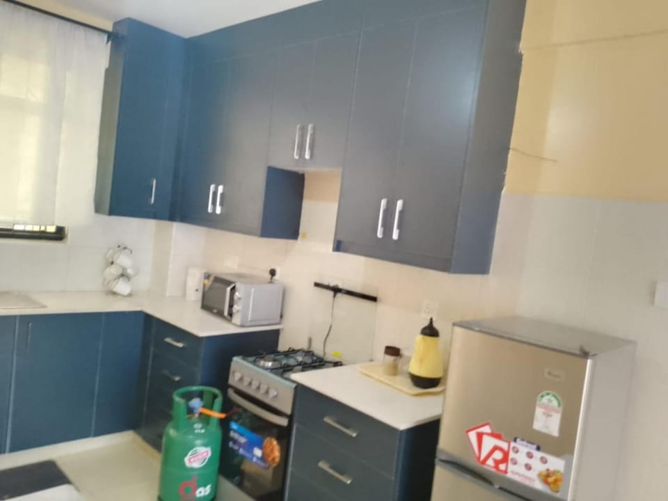 Coffee/tea facilities, Kitchen or kitchenette, oven