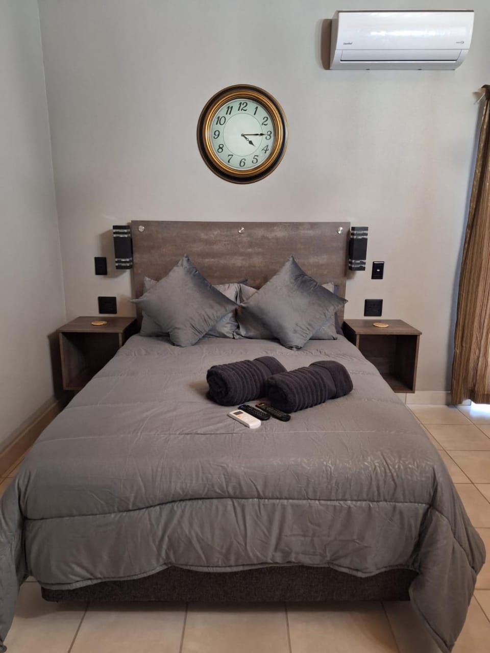 Bed, air conditioner