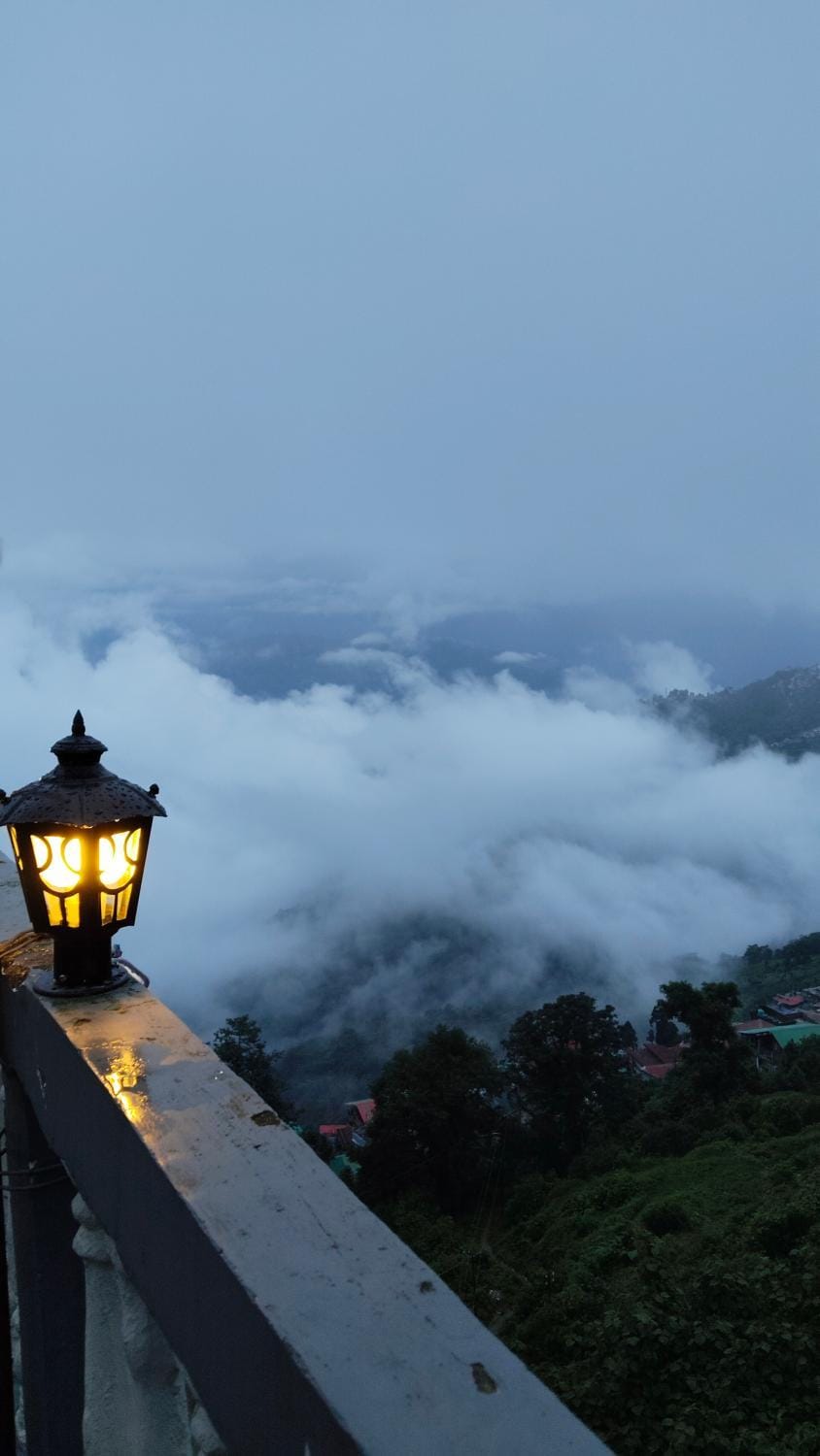 Hotel Sakura Mountain view Near Darjeeling Toy Train Station Hotel in Darjeeling