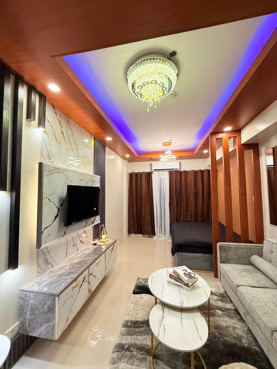 D' Caballero's Penthouse by Sun Residences Hotel in Manila City