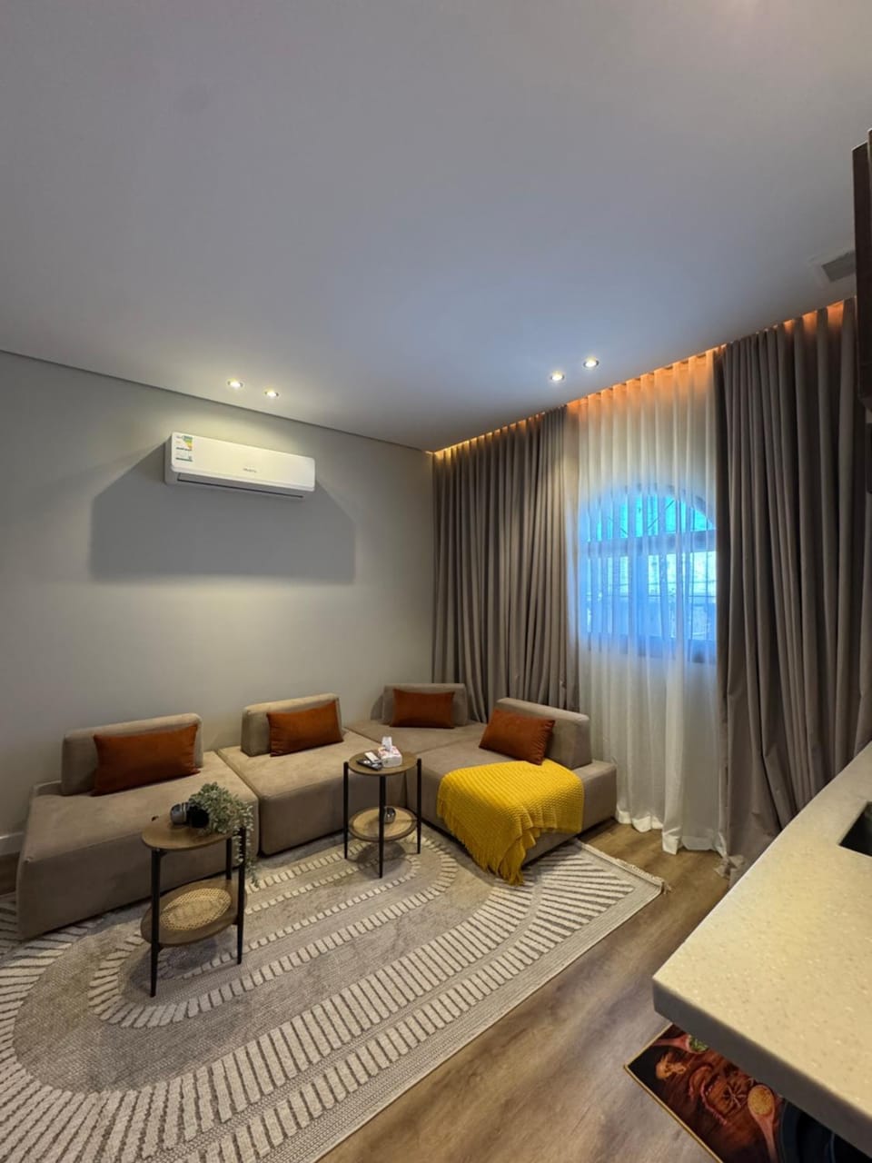 Suits studio Apartment in Al Madinah Province