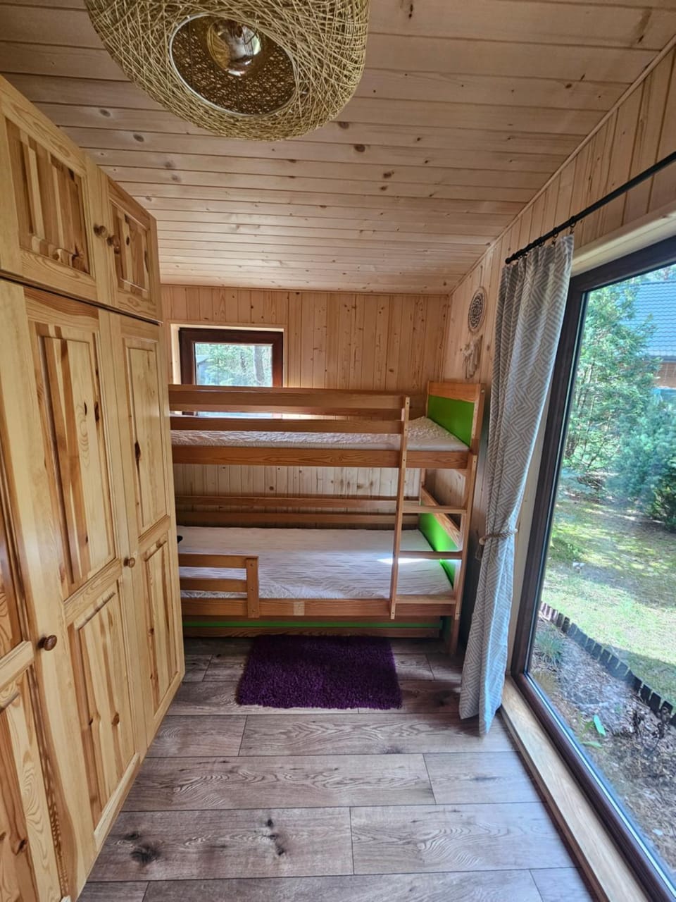 Photo of the whole room, bunk bed