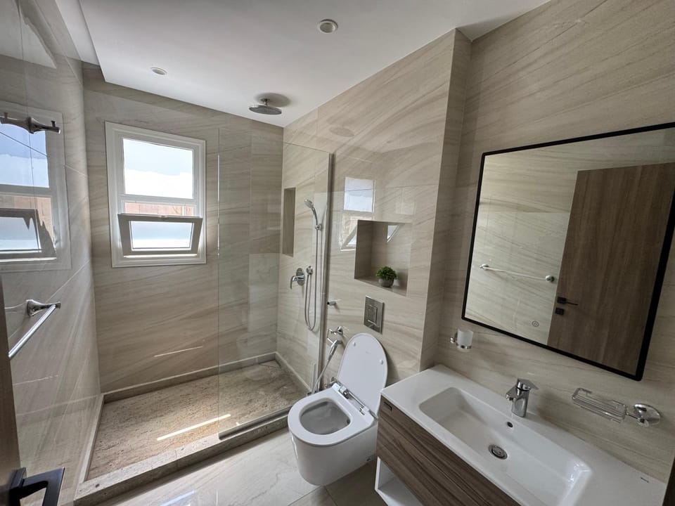 جناح فندقي بغرفتي نوم 5 نجوم في المهندسين 10b Deluxe Suite Apartment in Egypt