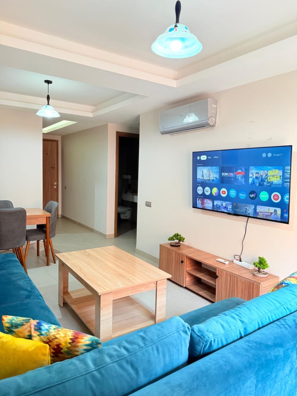 Communal lounge/ TV room, TV and multimedia, Living room
