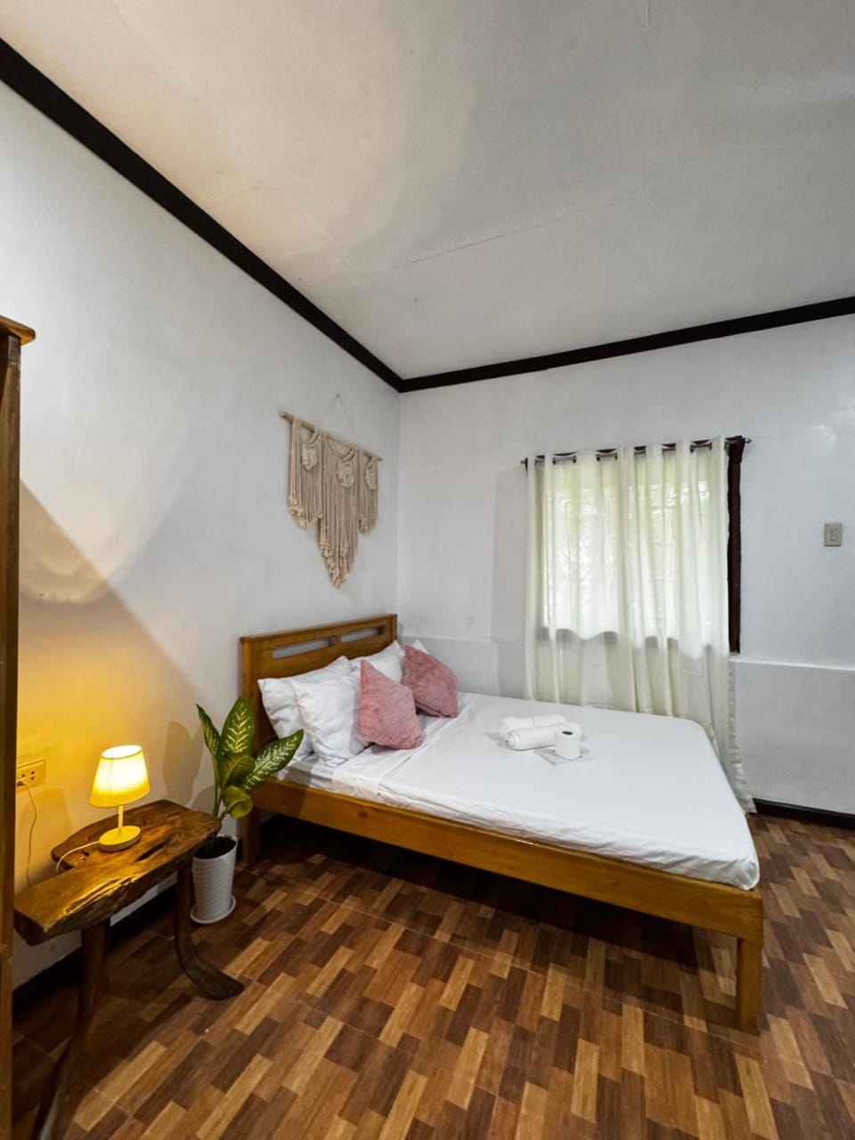 Cecilia's Garden Guesthouse Bed and Breakfast in Siquijor