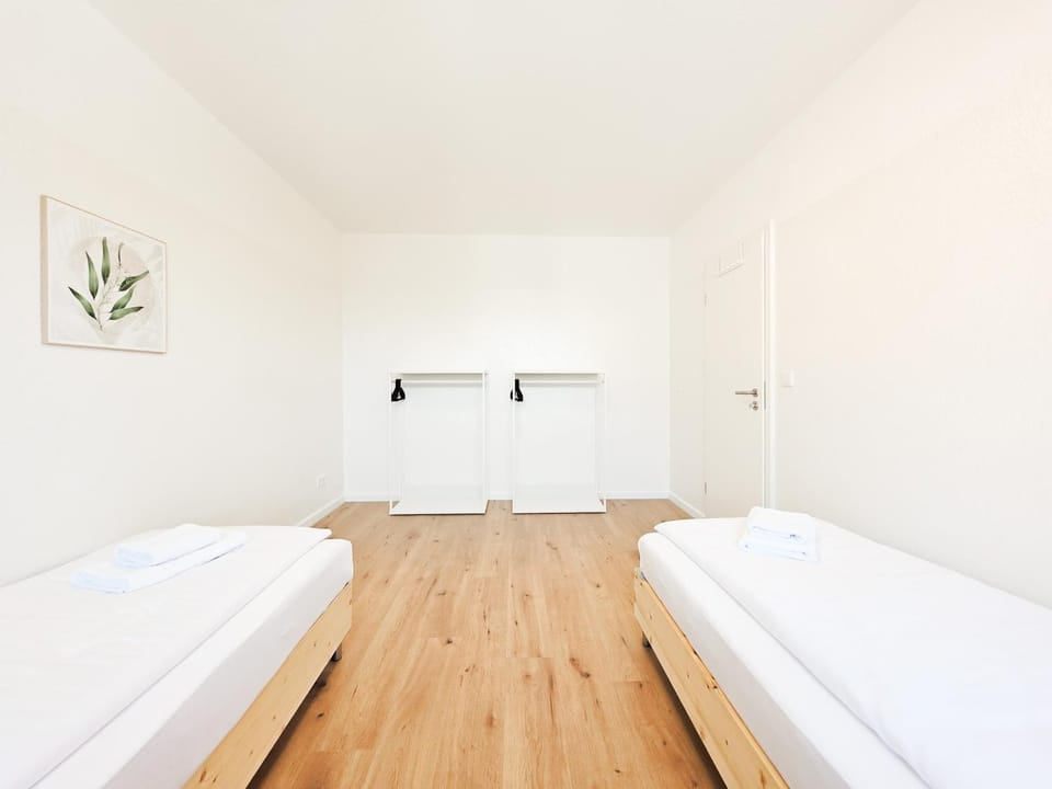 Bed, Bedroom, towels, wardrobe