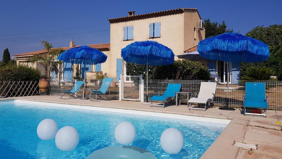 Mas Provencal 8 pers, air-conditioned private pool Villa in Antibes