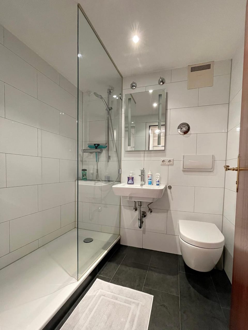 Exklusives City Studio in Neuhausen - stilvoll wohnen nahe Schloss Nymphenburg Apartment in Munich