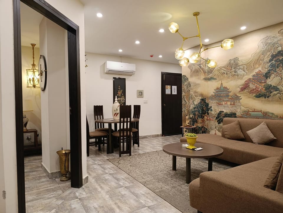 Living room, Seating area, Dining area