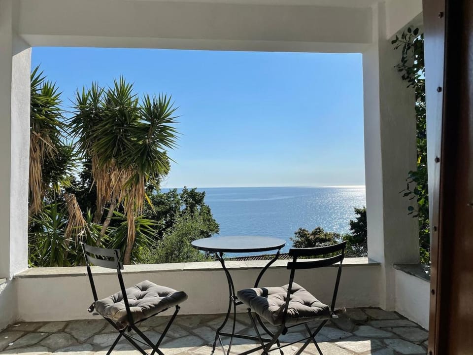 Amazing seaside beach home in the best location Apartment in Magnesia Prefecture, Greece