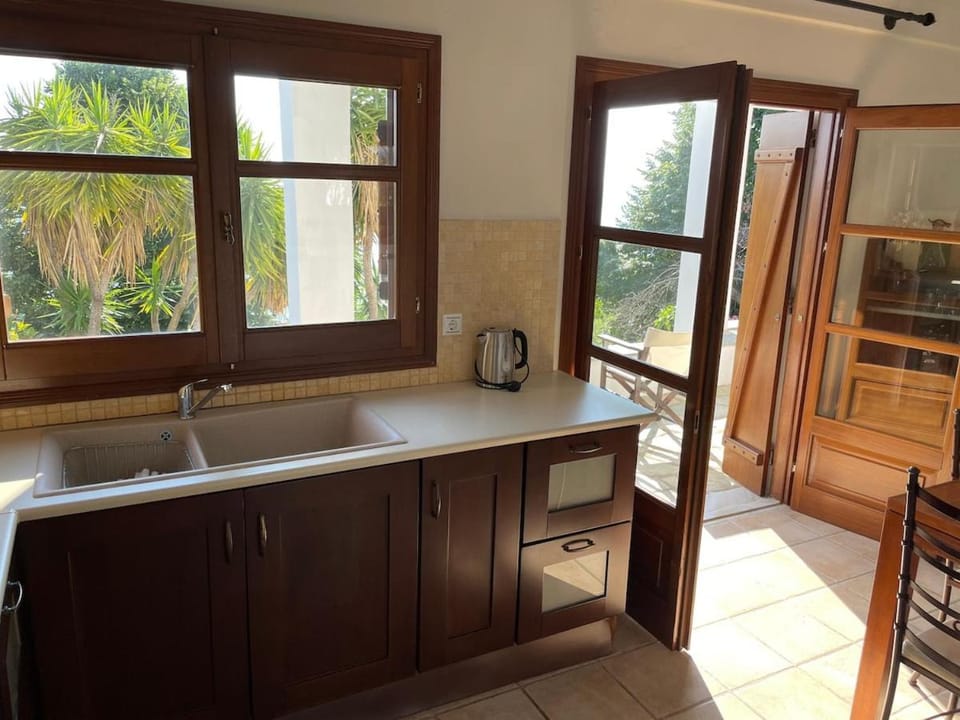Amazing seaside beach home in the best location Apartment in Magnesia Prefecture, Greece