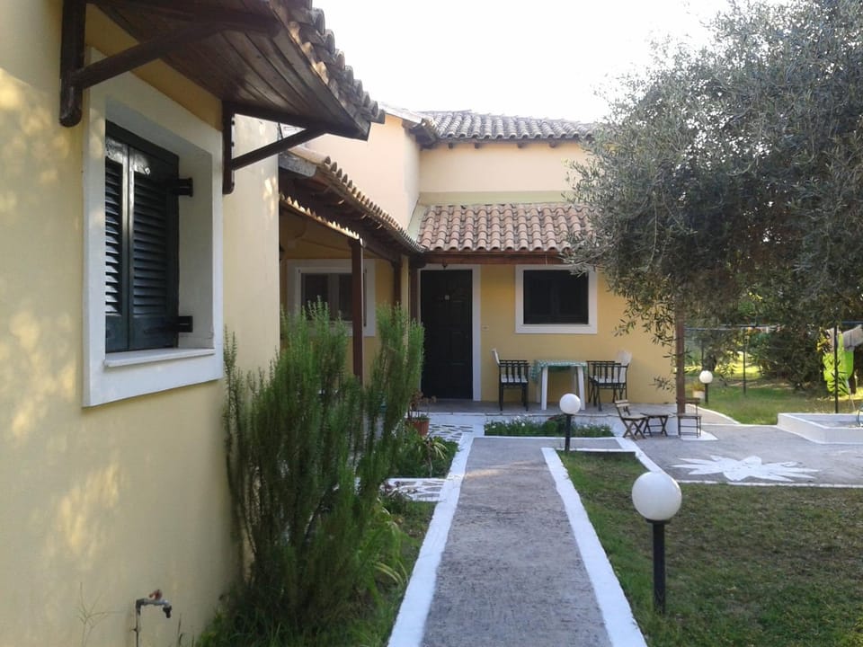 Villa Rododafni Apartment in Corfu, Greece