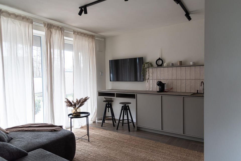 TV and multimedia, Kitchen or kitchenette, Living room