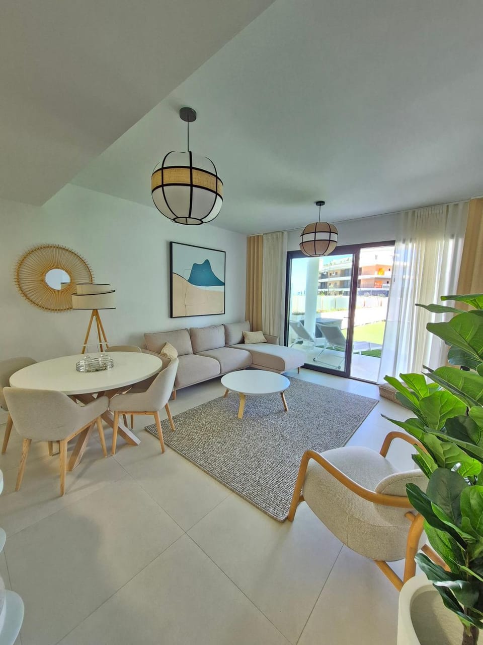 Living room, Seating area, Dining area