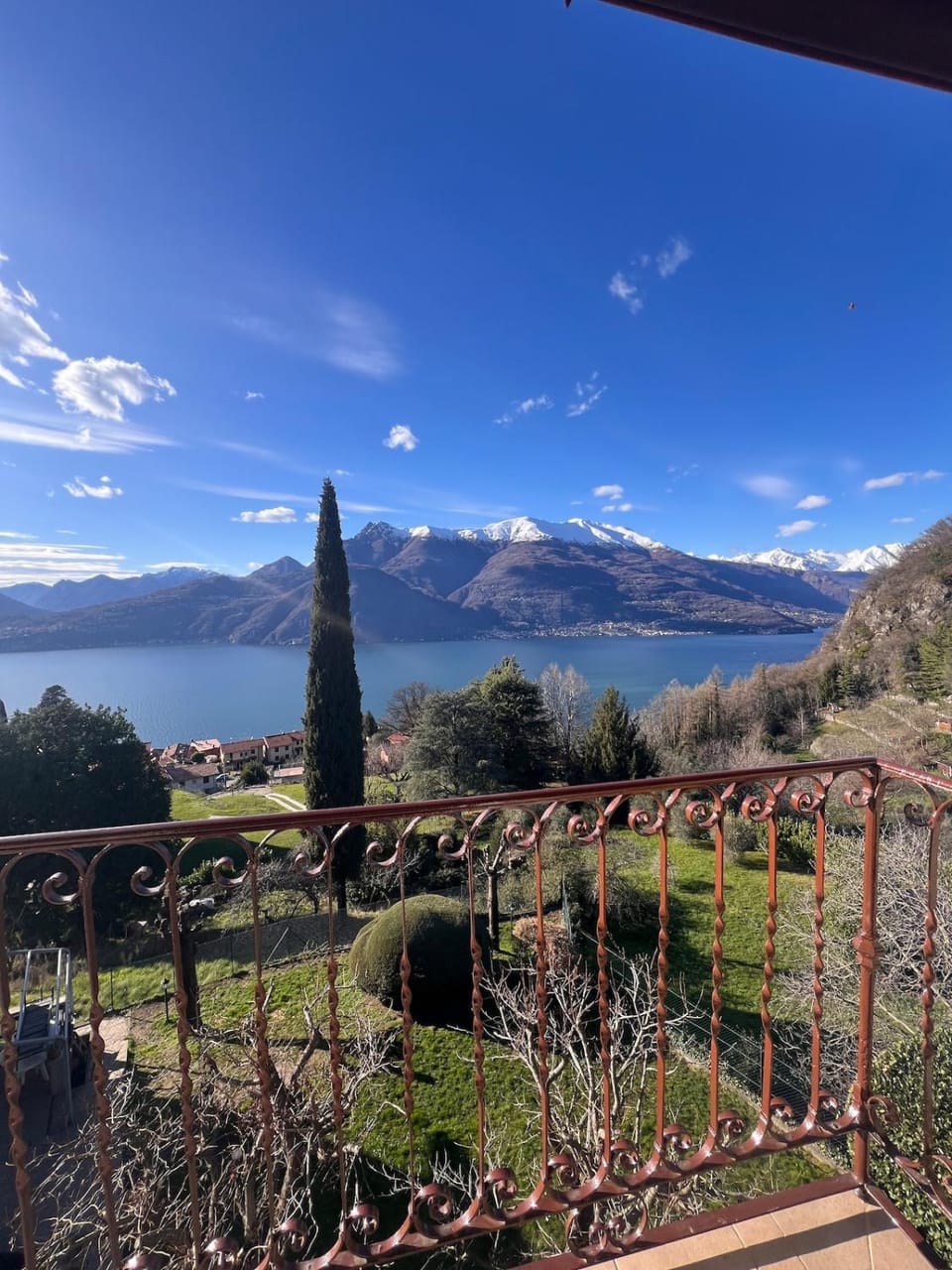Casa Yuliya with lake view! Apartment in Province of Lecco
