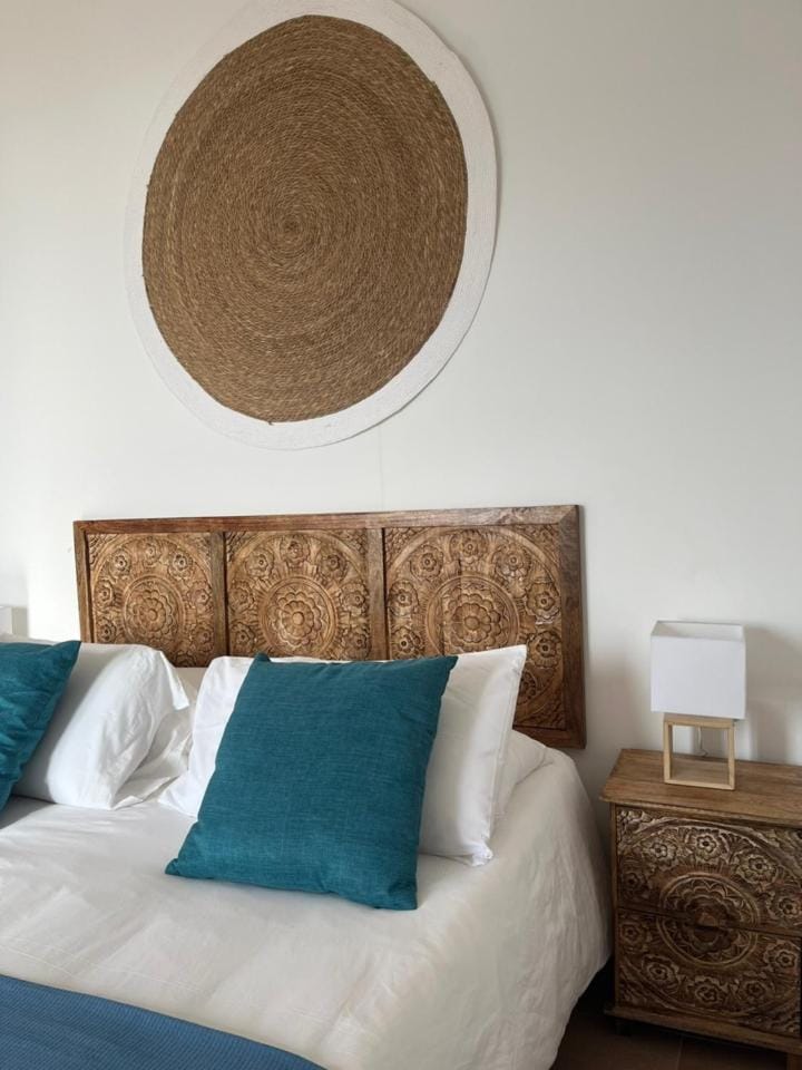 Bed, Decorative detail, Bedroom