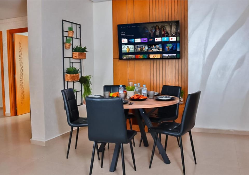 TV and multimedia, Dining area