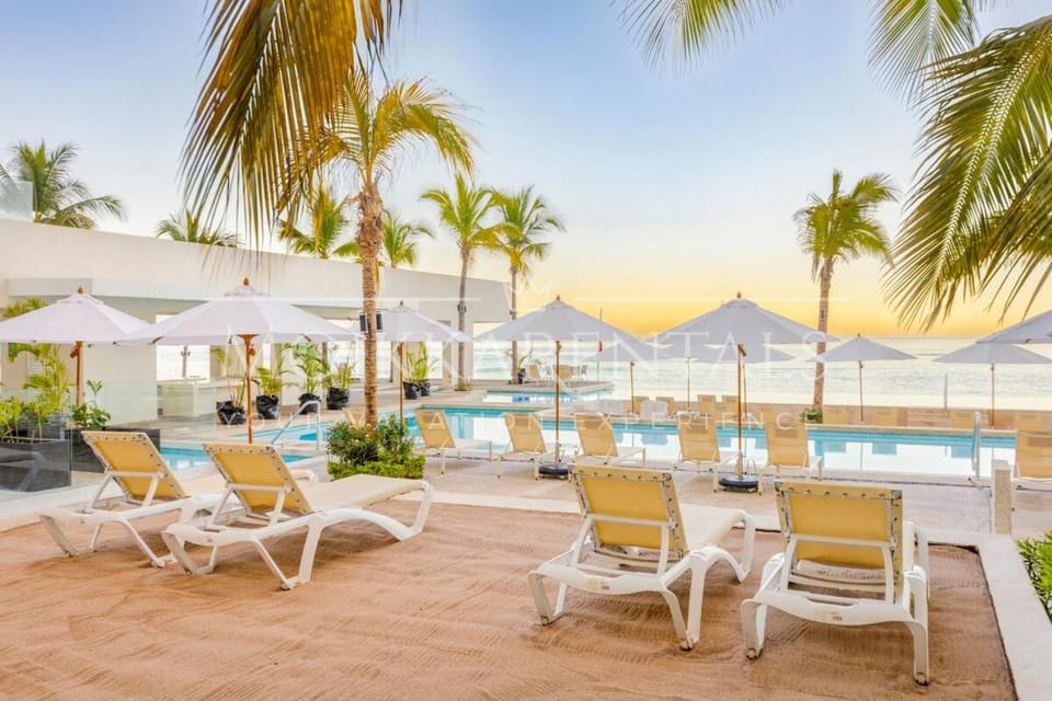 Patio, Day, Natural landscape, Beach, Pool view, Sea view, Swimming pool, sunbed