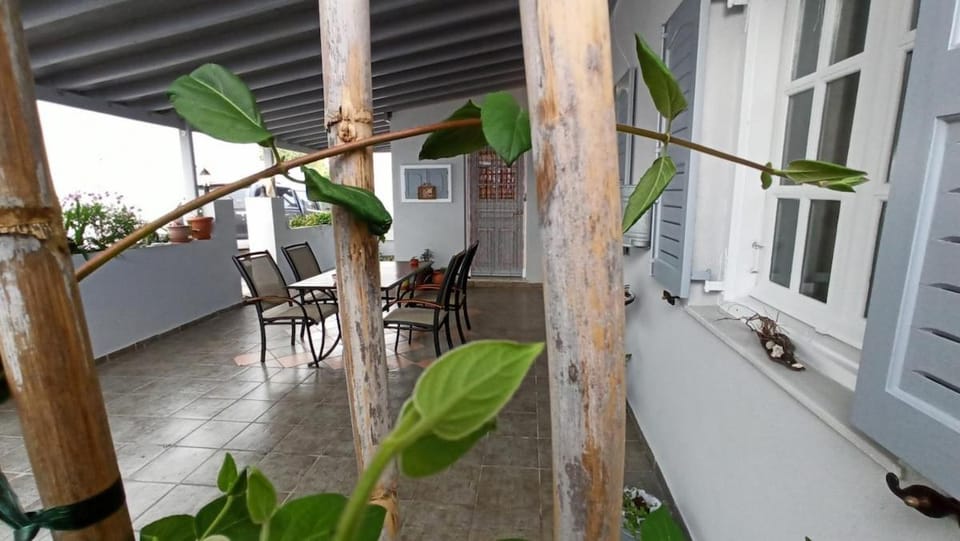 Emilia's Guest House Apartment in Decentralized Administration of the Aegean