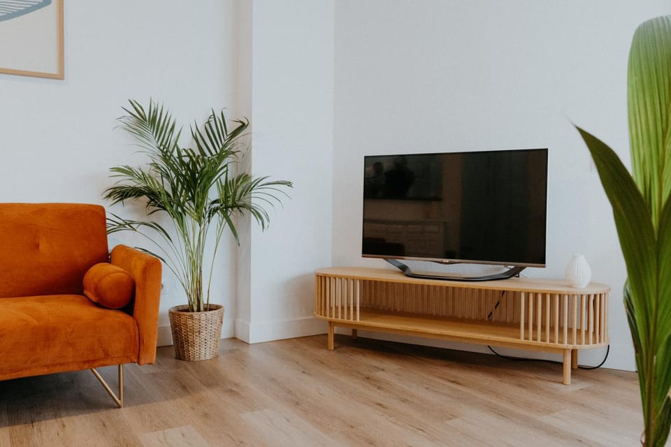 Communal lounge/ TV room, TV and multimedia, Living room