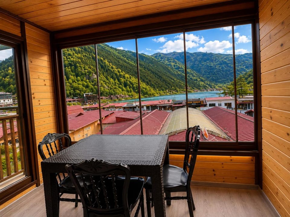 Balcony/Terrace, Balcony/Terrace, Lake view