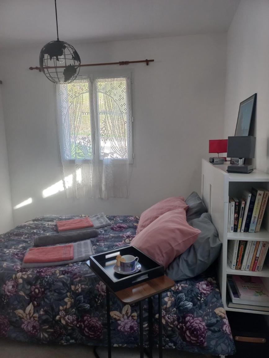 Le repaire des muses, Greoux studio Apartment in Gréoux-les-Bains