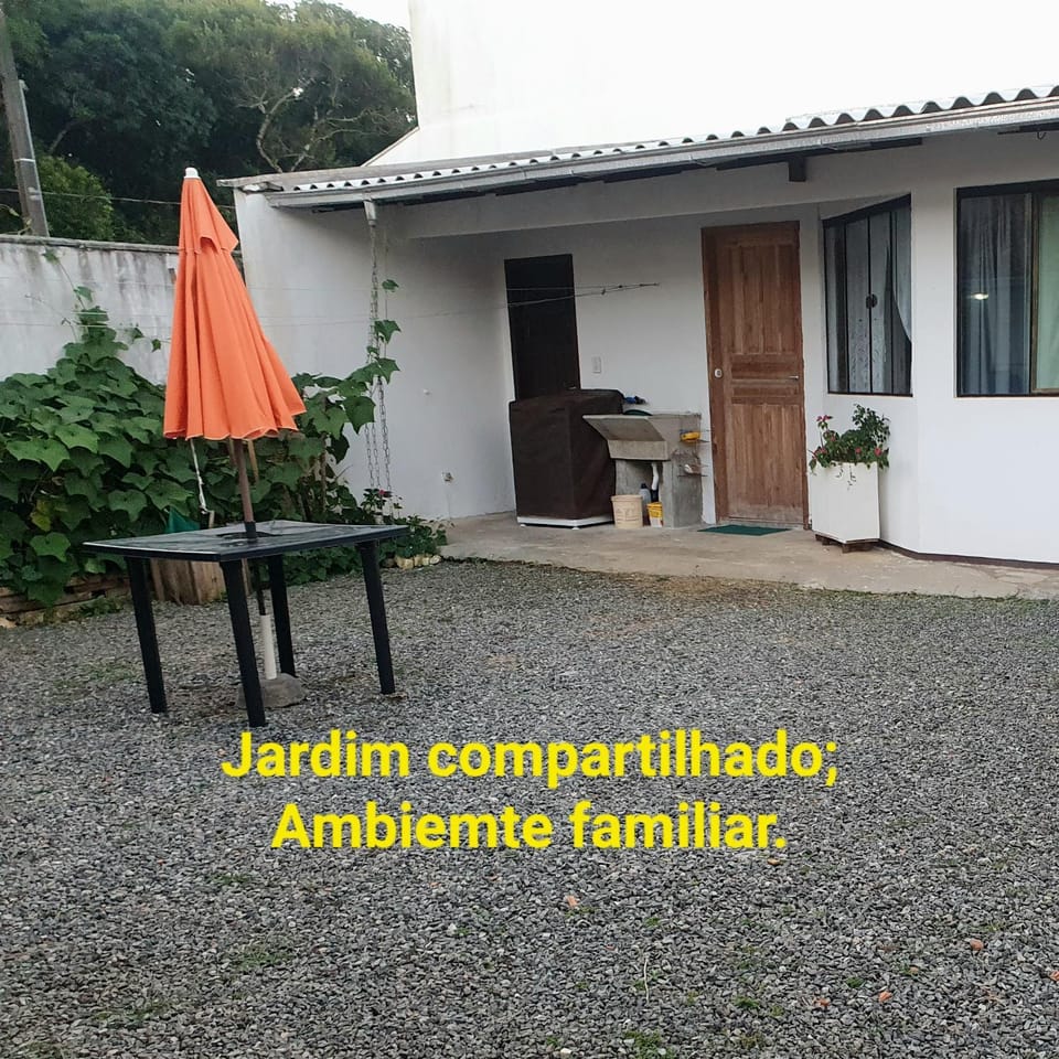 Kitnet Puro Dengo Apartment in São Francisco do Sul