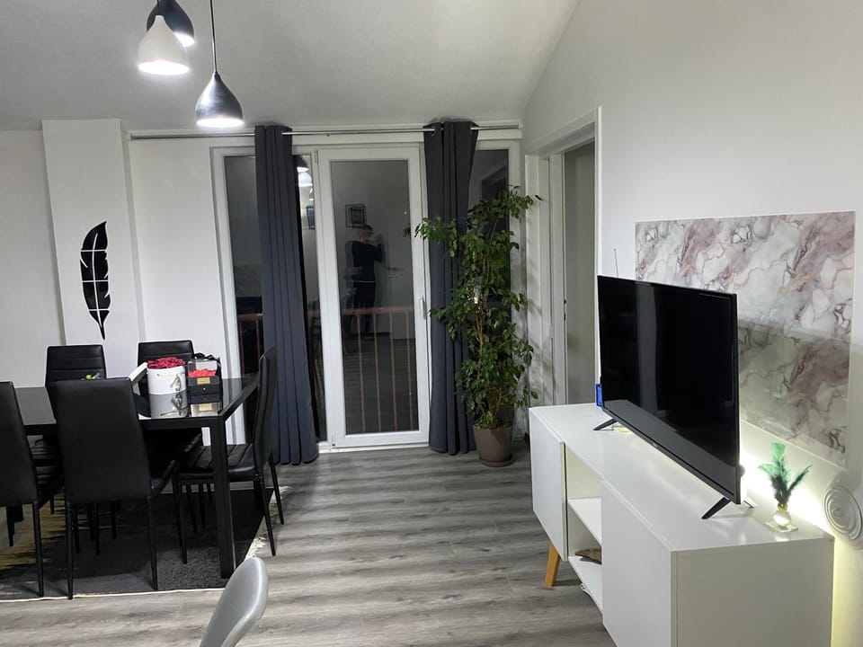 Luxe home Apartment in Skopje