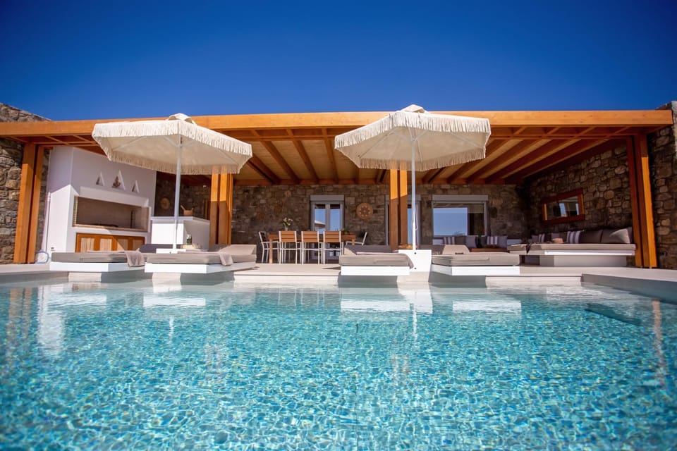Property building, Patio, Swimming pool
