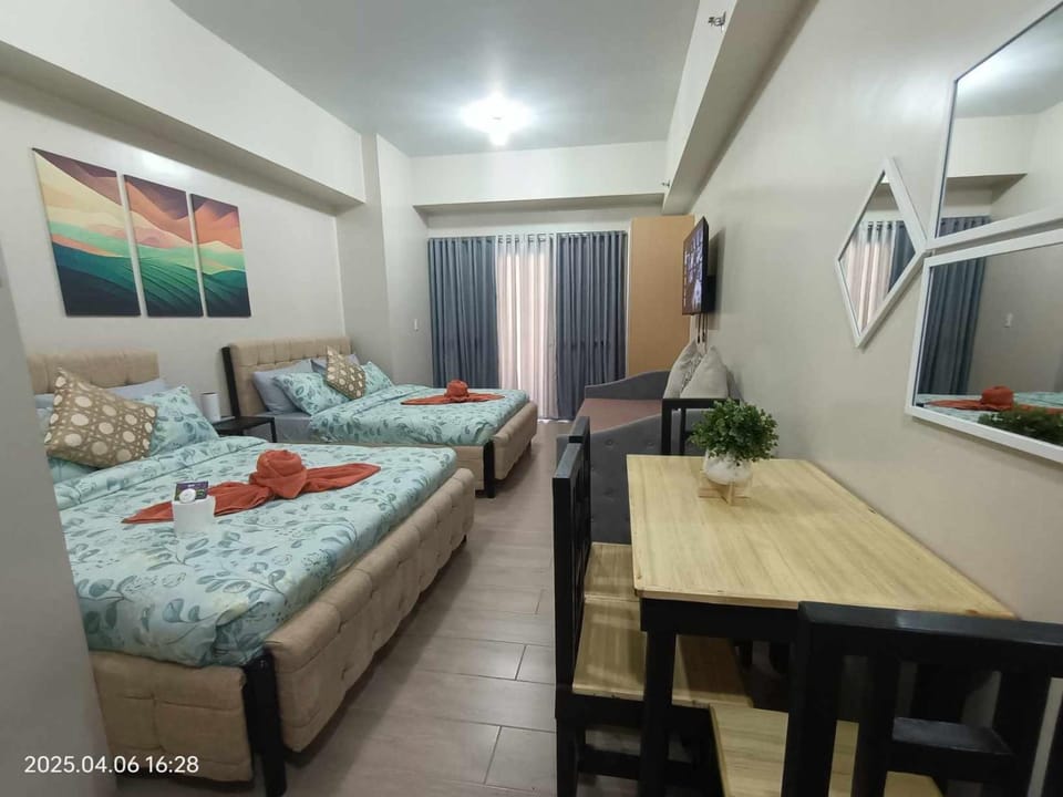 81 Newport Boulevard across Manila Airport NAIA T3 Apartment in Pasay