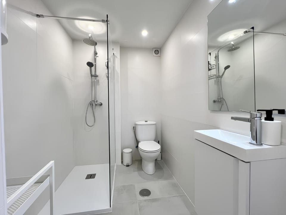 Shower, Bathroom