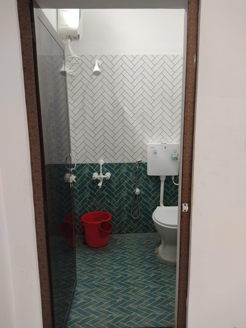 Shower, Toilet, Bathroom