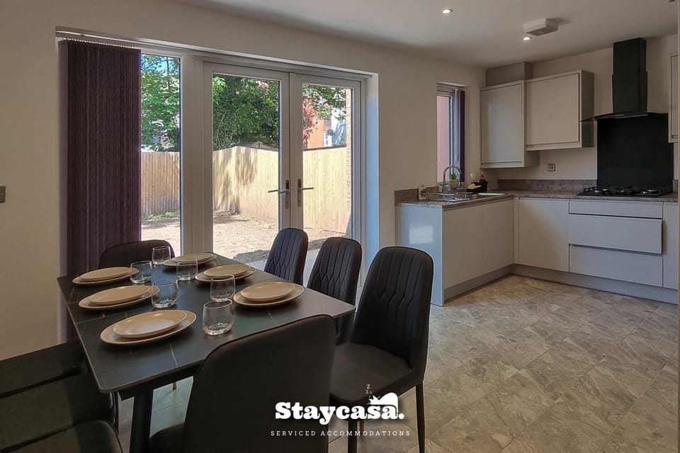 Harmony Living Modern New Build with Parking House in Stretford