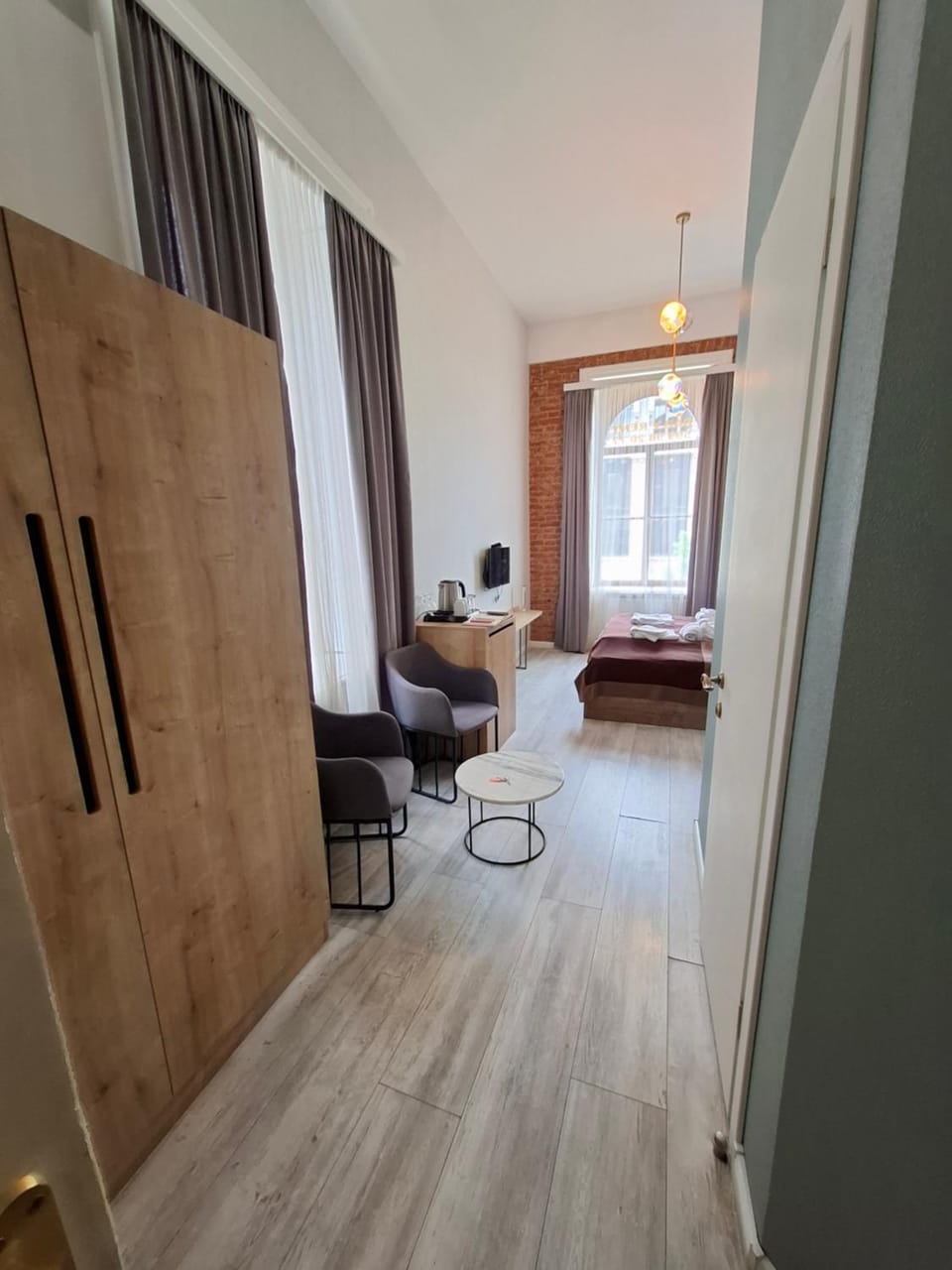 Living room, Photo of the whole room, Seating area, Bedroom