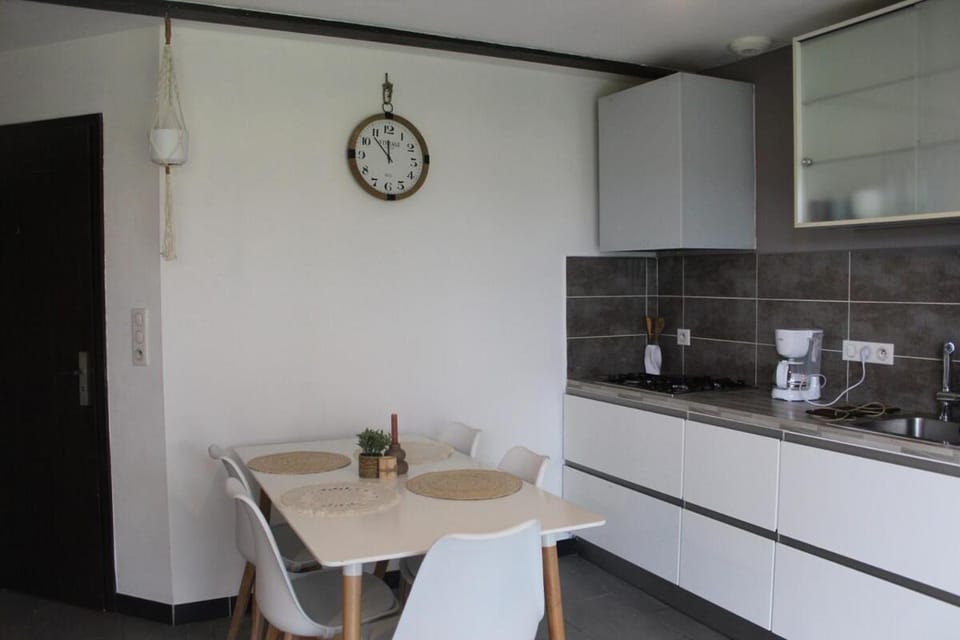 Le Cosy Julian Apartment in Switzerland