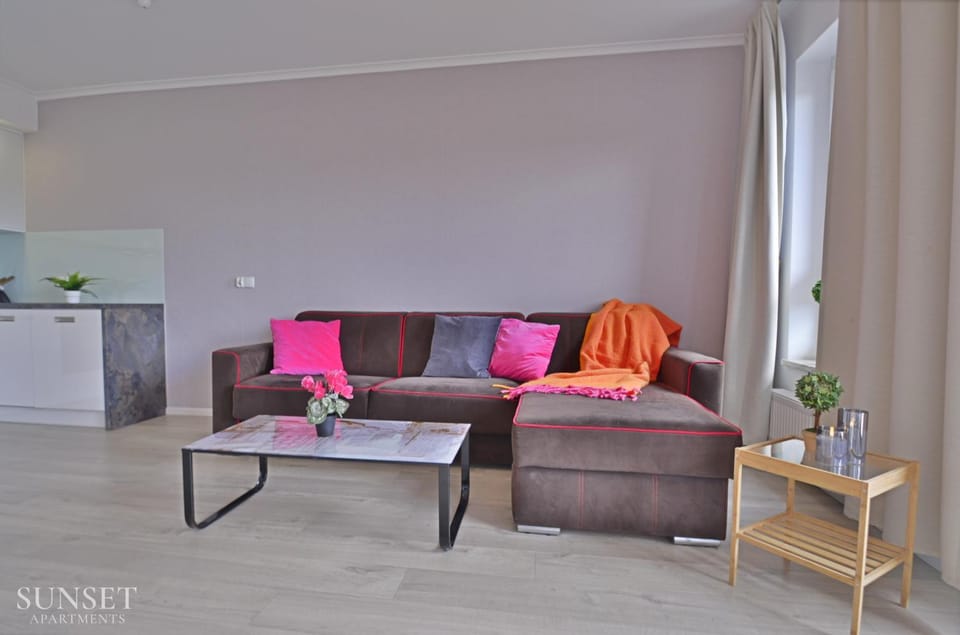 Kitchen or kitchenette, Living room, Seating area
