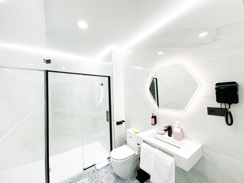 Toilet, Bathroom