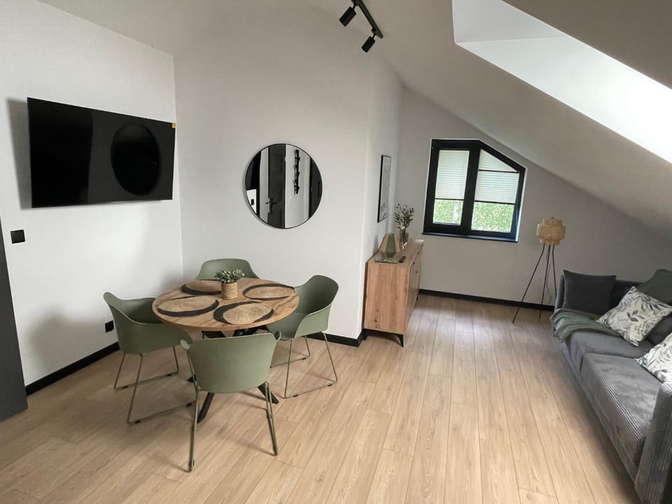 Photo of the whole room, Seating area, Dining area, Evening entertainment