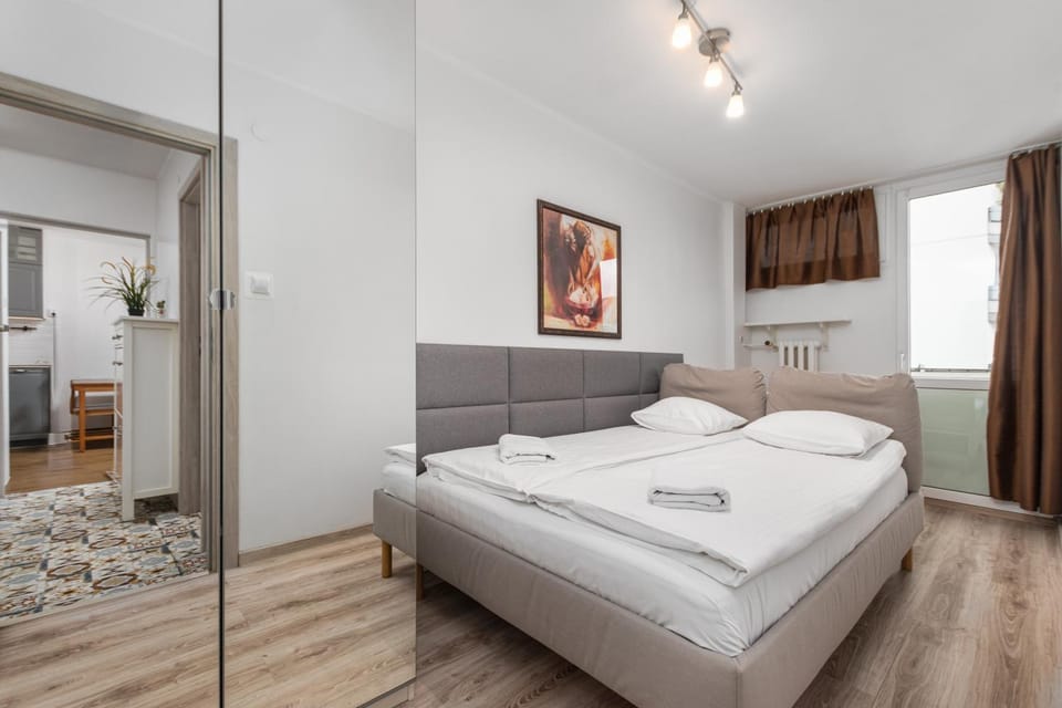 Bed, Photo of the whole room, Bedroom, towels, wardrobe