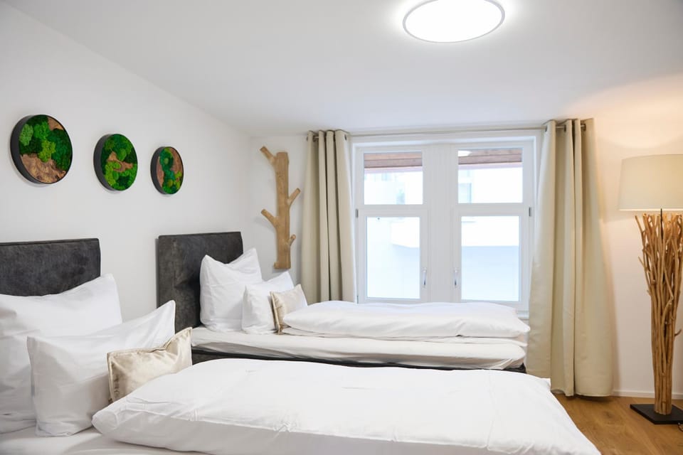 Bed, TV and multimedia, Photo of the whole room, Evening entertainment, Bedroom